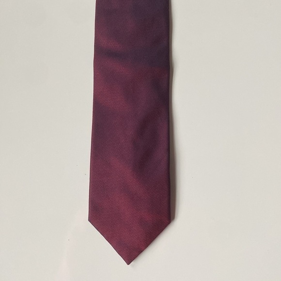 Kenneth Cole Reaction red blue iridescent men’s silk tie - Picture 13 of 16